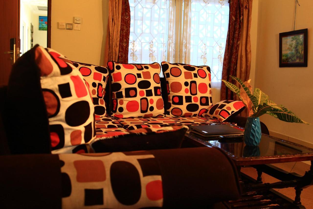 Chamiachi Hotel & Apartments Bamburi Bagian luar foto